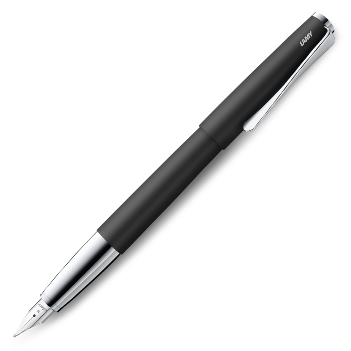 Studio Black Täytekynä ryhmässä Kynät / Fine Writing / Täytekynät @ Pen Store (101925_r)