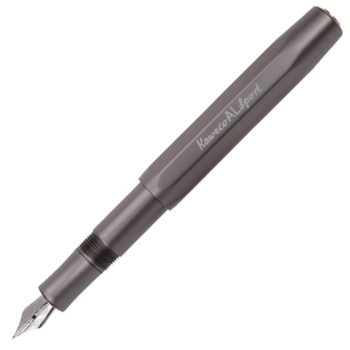 AL Sport Harmaa Täytekynä ryhmässä Kynät / Fine Writing / Täytekynät @ Pen Store (102219_r)