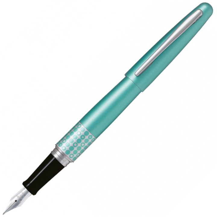MR Retro Pop Fountain Pen Metallic Light Blue ryhmässä Kynät / Fine Writing / Täytekynät @ Pen Store (109502)