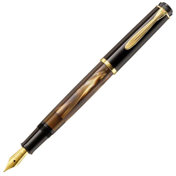 Classic M200 Täytekynä Brown-marbled ryhmässä Kynät / Fine Writing / Täytekynät @ Pen Store (134766_r)