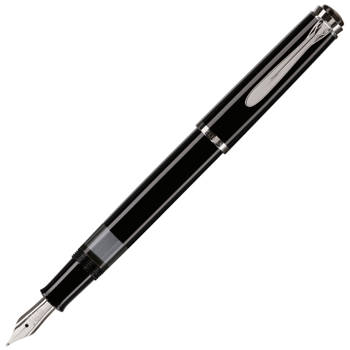 Classic M205 Täytekynä Black-silver ryhmässä Kynät / Fine Writing / Täytekynät @ Pen Store (134772_r)