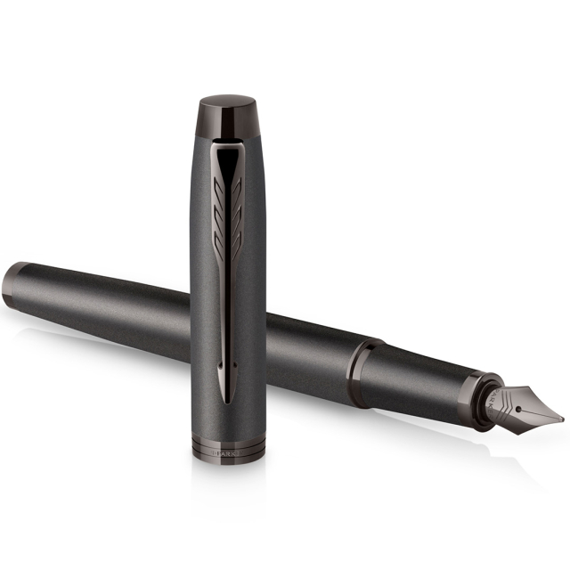 IM Monochrome Titanium Fountain pen Fine ryhmässä Kynät / Fine Writing / Täytekynät @ Pen Store (131978)