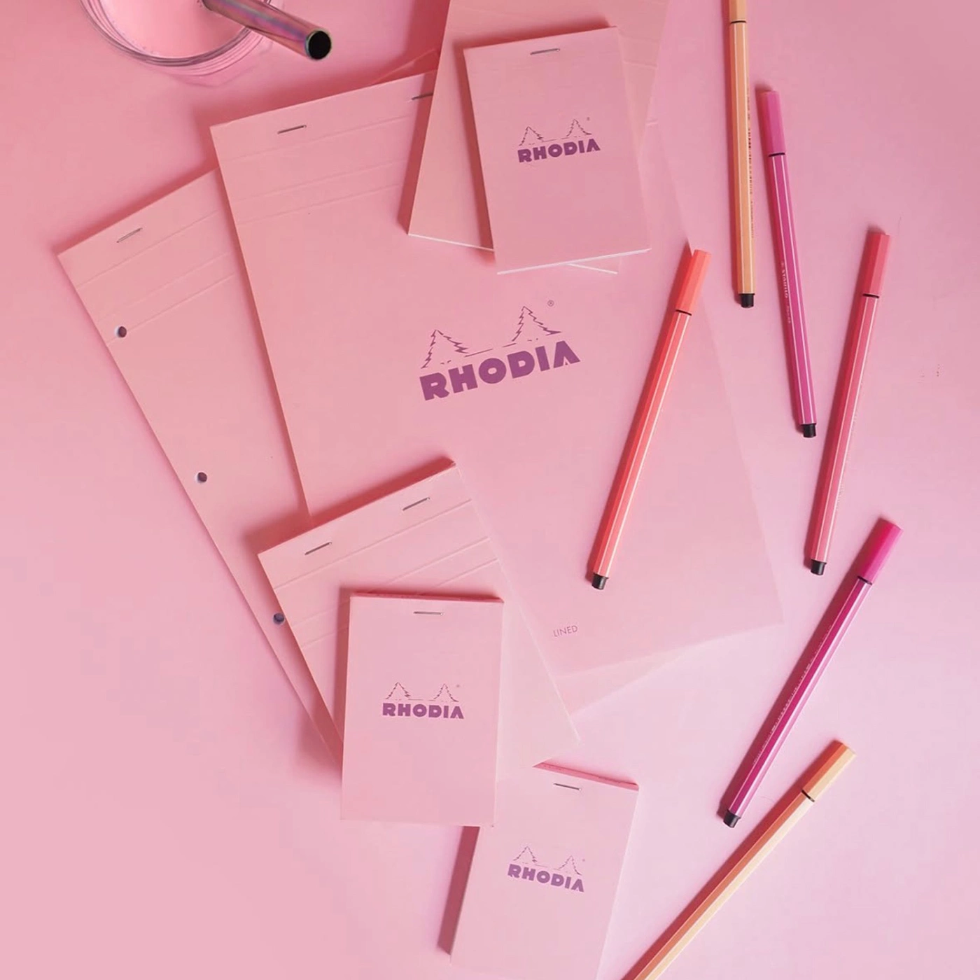 Block Pink No.18 A4 Viivoitettu