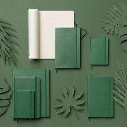 Classic Hard Cover Notebook Large Myrtle Green ryhmässä Paperit ja Lehtiöt / Kirjoitus ja muistiinpanot / Muistikirjat @ Pen Store (100386_r)