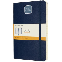 Classic Soft Cover Notebook Expanded Blue Ruled ryhmässä Paperit ja Lehtiöt / Kirjoitus ja muistiinpanot / Muistikirjat @ Pen Store (100436)