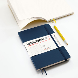 Notebook A5 Soft Cover Dotted ryhmässä Paperit ja Lehtiöt / Kirjoitus ja muistiinpanot / Muistikirjat @ Pen Store (100701_r)