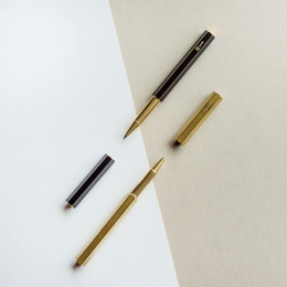 Classic Revolve Rollerball Brass ryhmässä Kynät / Fine Writing / Rollerball-kynät @ Pen Store (101380)