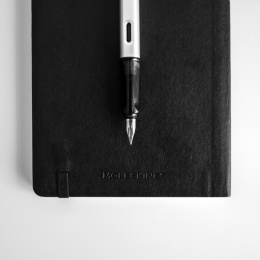 AL-star Täytekynä Graphite Broad ryhmässä Kynät / Fine Writing / Täytekynät @ Pen Store (101798)