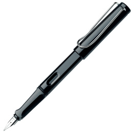 Safari Täytekynä Shiny Black ryhmässä Kynät / Fine Writing / Täytekynät @ Pen Store (101903_r)