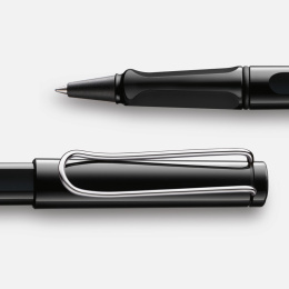 Safari Rollerball Shiny Black ryhmässä Kynät / Fine Writing / Rollerball-kynät @ Pen Store (101918)