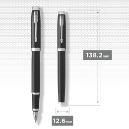 IM Black/Chrome Täytekynä ryhmässä Kynät / Fine Writing / Täytekynät @ Pen Store (104667_r)