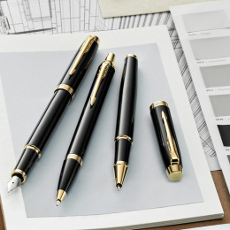 IM Black/Gold Täytekynä ryhmässä Kynät / Fine Writing / Täytekynät @ Pen Store (104670_r)