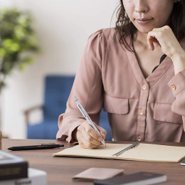 600 Multikynä Musta ryhmässä Kynät / Kirjoittaminen / Monitoimikynät @ Pen Store (127777)