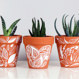 White 8-setti-1 ryhmässä Kynät / Taiteilijakynät / Akryylitussit @ Pen Store (130694)