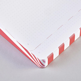 Notebook Graphic L - Fancy Fans ryhmässä Paperit ja Lehtiöt / Kirjoitus ja muistiinpanot / Muistikirjat @ Pen Store (131770)