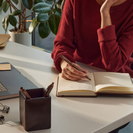 IM Monochrome Burgundy Täytekynä ryhmässä Kynät / Fine Writing / Täytekynät @ Pen Store (131990_r)