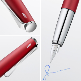 Studio Royal Red Täytekynä ryhmässä Kynät / Fine Writing / Täytekynät @ Pen Store (132687_r)