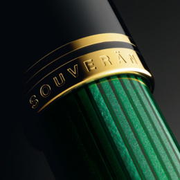 Souverän M800 Täytekynä Black/Green ryhmässä Kynät / Fine Writing / Täytekynät @ Pen Store (134754_r)