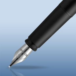 Allure Black Täytekynä Fine ryhmässä Kynät / Fine Writing / Täytekynät @ Pen Store (135458)