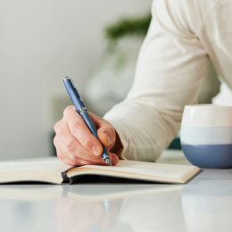 IM Rituals Blue/Chrome Täytekynä ryhmässä Kynät / Fine Writing / Täytekynät @ Pen Store (135479_r)
