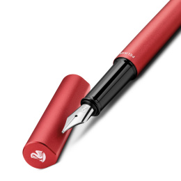 INEO Elements Täytekynä Fiery Red ryhmässä Kynät / Fine Writing / Täytekynät @ Pen Store (135574)