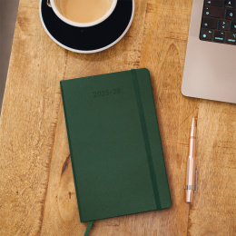 Kalenteri 18M WeekNote Soft Cover Large Myrtle Green ryhmässä Paperit ja Lehtiöt / Kalenterit / 18 kk kalenterit @ Pen Store (135603)