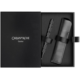 Ecridor Black Lines Set Kuulakärkikynä ja Nahkakotelo ryhmässä Kynät / Fine Writing / Kuulakärkikynät @ Pen Store (135641)