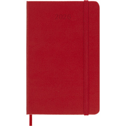 Kalenteri 12M Daily 2026 Hardcover Pocket Red ryhmässä Paperit ja Lehtiöt / Kalenterit / 12 kk kalenterit @ Pen Store (136093)