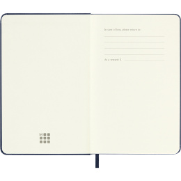 Kalenteri 12M Daily 2026 Hardcover Pocket Sapphire Blue ryhmässä Paperit ja Lehtiöt / Kalenterit / 12 kk kalenterit @ Pen Store (136095)