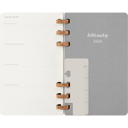 Kalenteri 12M Spiral Planner 2026 Large Black ryhmässä Paperit ja Lehtiöt / Kalenterit / 12 kk kalenterit @ Pen Store (136104)