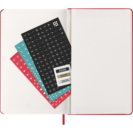 Kalenteri 12M Weekly Notebook 2026 Hardcover Large Red ryhmässä Paperit ja Lehtiöt / Kalenterit / 12 kk kalenterit @ Pen Store (136115)