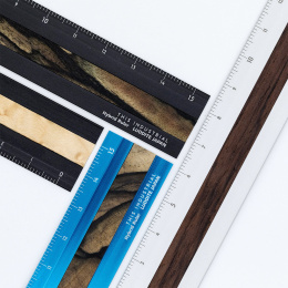 Viivain Alumiini/Puu 15 cm Black/Pale Moon Ebony ryhmässä Askartelu ja Harrastus / Harrastustarvikkeet / Viivottimet @ Pen Store (136447)