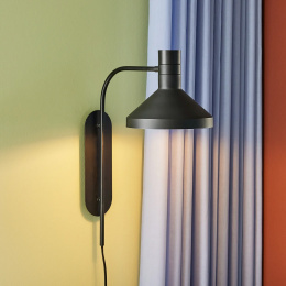 Studio Seinävalaisin Musta ryhmässä Askartelu ja Harrastus / Harrastustarvikkeet / Valaisimet @ Pen Store (136672)