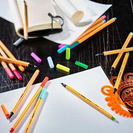 Point 88 Fineliner 8 kpl ryhmässä Kynät / Kirjoittaminen / Finelinerit @ Pen Store (136795)