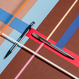 849 Paul Smith Kuulakärkikynä Silver ryhmässä Kynät / Fine Writing / Kuulakärkikynät @ Pen Store (137005)