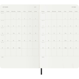 Kalenteri 18M Daily Soft Cover Large Black ryhmässä Paperit ja Lehtiöt / Kalenterit / 18 kk kalenterit @ Pen Store (137015)