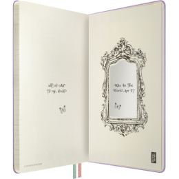 Kalenteri 18M WeekNote Hard Cover Large Alice in Wonderland ryhmässä Paperit ja Lehtiöt / Kalenterit / 18 kk kalenterit @ Pen Store (137025)