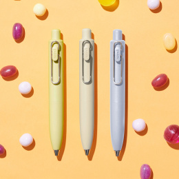 Kuulakärkikynä One P Peach Milk ryhmässä Kynät / Fine Writing / Kuulakärkikynät @ Pen Store (137067)