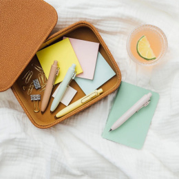 Kuulakärkikynä One P Peach Milk ryhmässä Kynät / Fine Writing / Kuulakärkikynät @ Pen Store (137067)