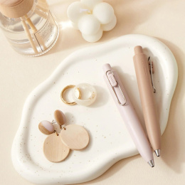 Kuulakärkikynä One P Fresh Mint ryhmässä Kynät / Fine Writing / Kuulakärkikynät @ Pen Store (137068)