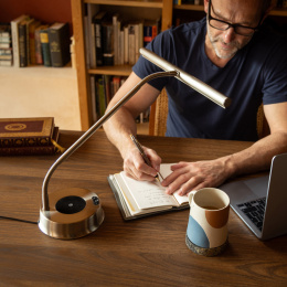 Libra Table Lamp ryhmässä Askartelu ja Harrastus / Harrastustarvikkeet / Valaisimet @ Pen Store (137888)