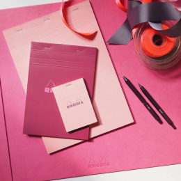 Block Plum No.18 A4 Viivoitettu ryhmässä Paperit ja Lehtiöt / Kirjoitus ja muistiinpanot / Vihkot ja lehtiöt @ Pen Store (138121)