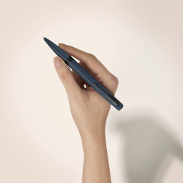 Meridian Blue/Black Kuulakärkikynä ryhmässä Kynät / Fine Writing / Kuulakärkikynät @ Pen Store (138338)